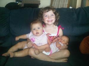 Jasmine and her 2 sisters